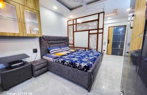 New Delhi Apartamento | VacationBuddy Superb Furnished Studio Apartment 720 in West Delhi