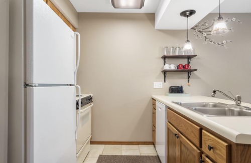 Notch Estates Condominio | Vacay N Stay | Quiet Community Near Branson!
