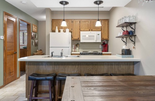 Notch Estates Condominio | Vacay N Stay | Quiet Community Near Branson!