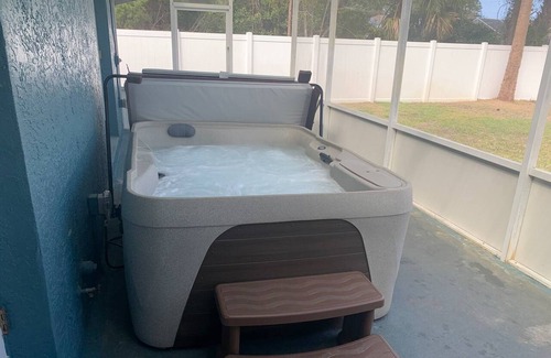 Palm Coast Casa | Vacaytime Kingbdhottub Nearbeach