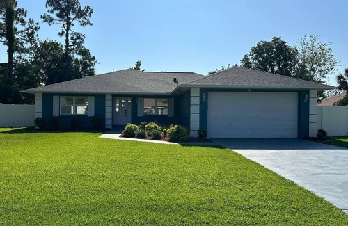 Palm Coast Casa | Vacaytime Kingbdhottub Nearbeach