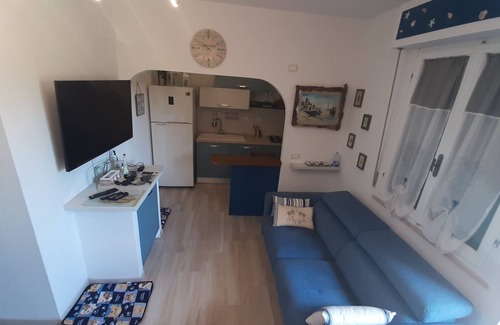 Vada Casa | VADA (LI) TERRACTORIO MODERNO RENOVADO CON JARDIN A 300 METROS DEL MAR