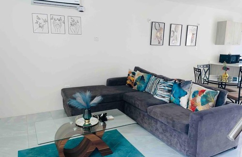 Discovery Bay Apartamento | VaeTropicalParadise Free Beach & Pool Access