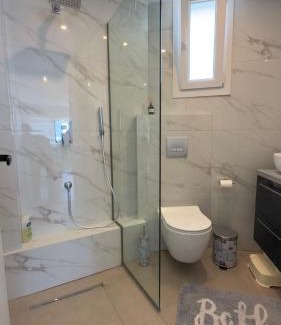Nea Peramos Apartamento | Vagias House