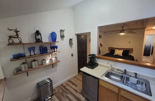 Vail Apartamento | Vail - 2 Guests - Private Studio w/ Queen Bed - Pet Friendly!