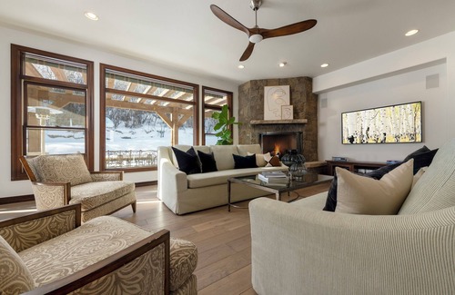 Edwards Casa | Vail/Beaver Creek luxury 5 br home with shuttle access to BC. Dogs ok