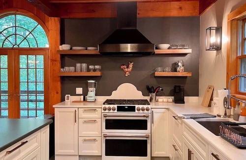 Middletown Springs Cabaña | Vail Brook Cottage - A Storybook Woodland Retreat