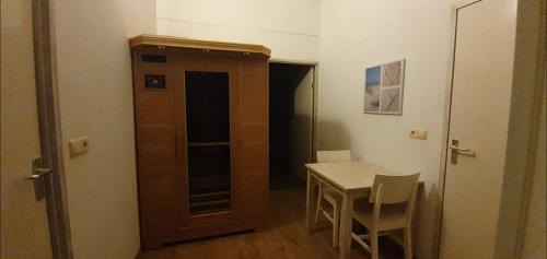 Sint-Annaland Chalet De Esquí | Vakantie met sauna in Zeeland