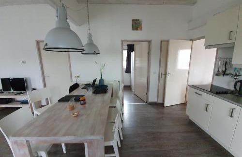 Sint-Annaland Chalet De Esquí | Vakantie met sauna in Zeeland