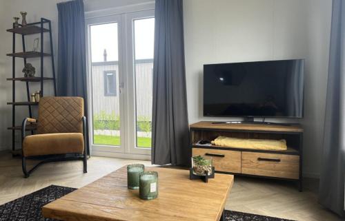 Scherpenisse Chalet De Esquí | Vakantiepark de Zeeuwse Parel - Oosterschelde