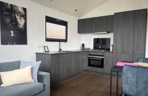 Scherpenisse Chalet De Esquí | Vakantiepark de Zeeuwse Parel - Zeeparel