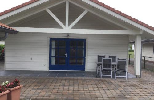 Sint-Annaland Chalet De Esquí | Vakantiepark Krabbenkreek
