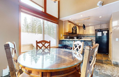 Mammoth Lakes Hotel | Val D'Isere