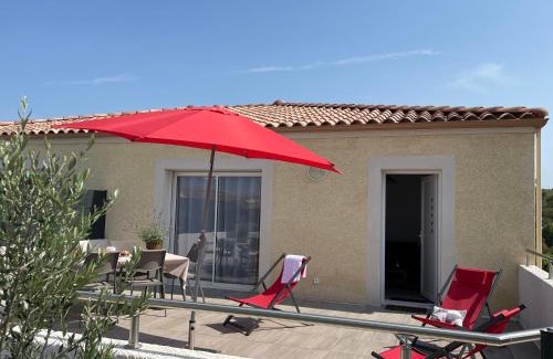 Neffies Casa | Val des Bruyères - gîte 15mn Pézenas avec terrasse et cour close - Parking privatif securisé - wifi FTTH gratuit