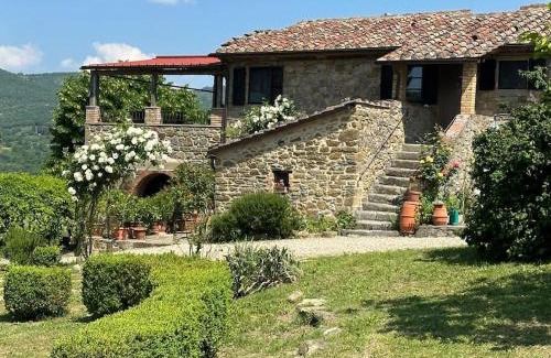 Lisciano Niccone Apartamento | Val di Rampo - Appartment with Pool, private terrace overlooking Niccone Valley