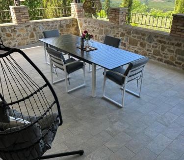 Lisciano Niccone Apartamento | Val di Rampo - Appartment with Pool, private terrace overlooking Niccone Valley