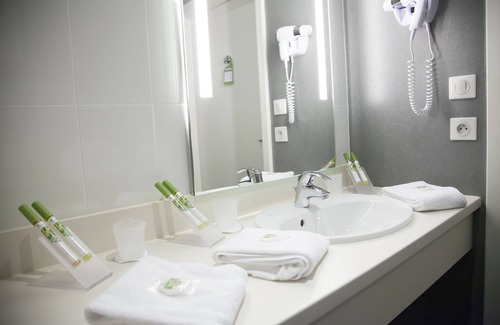 Saint-Hippolyte Hotel | Val-vignes Haut-koenigsbourg, The Originals Relais