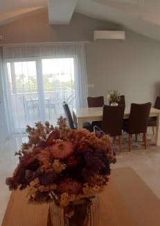 Valdebek Apartamento | Valdebek Apartments with pool