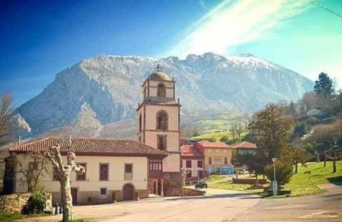 Vigidel Apartamento | Apartamentos Valdecarzana. Braña El Tronco Senda del Oso, a 3 km de San Martin.