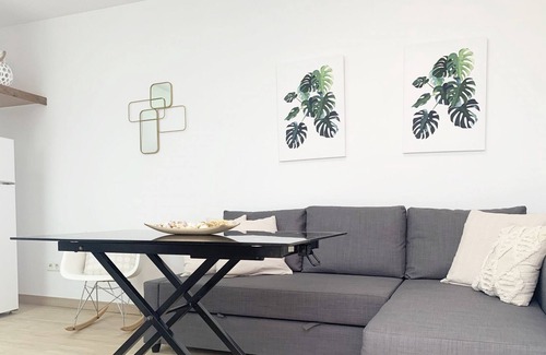 Pedregalejo Playa Apartamento | Valdecasas 4 - MalagadeVacaciones