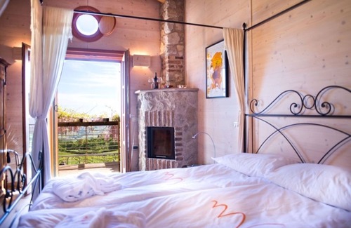 Sassofortino Otro | Valdonica Winery & Vineyard Residence