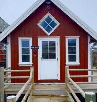 Moskenes Casa | Valen Cabins in Reine