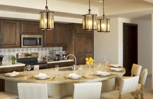 Marina Complejo | Valentine Penthouse Getaway with amazing pools, ocean views, golf courses, spa