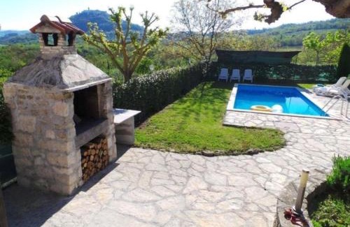 Brkac Casa | Valentino