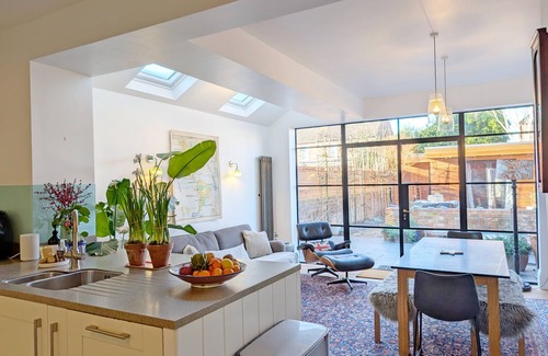 Havant Cabaña | Valetta - Havant - sleeps 10 guests in 4 bedrooms