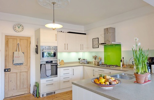 Havant Cabaña | Valetta - Havant - sleeps 10 guests in 4 bedrooms