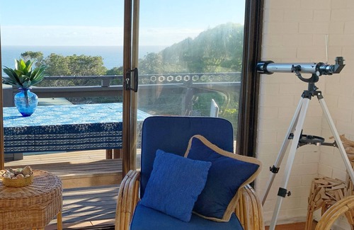 Valla Beach Casa | Valhalla - One minute walk to beach, pet friendly, surfing, ocean views