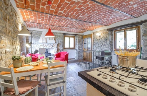 Monastero Bormida Apartamento | Valla Apt. - Casa Domenica-Home&more