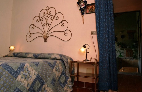 Toiano Cama Y Desayuno | Vallacchi b&b Authentic Acient Tuscany CountryHouse, family welcome