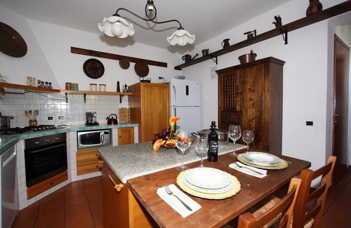Rosignano Marittimo Villa | TenutaVallegaia vacaciones con piscina, tenis, futbolín, bicicleta, ping-pong, futbolín