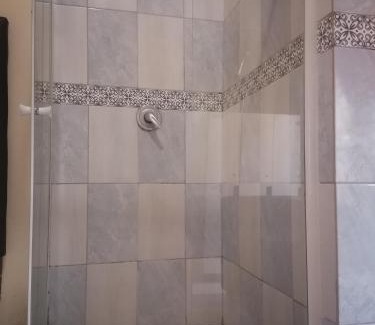 Bezuidenhout Valley Casa | Valley Center Guest House