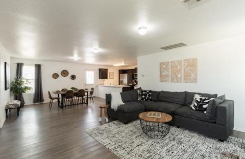 Southside Casa | Valley Forest 65in TV Games Lackland Pet
