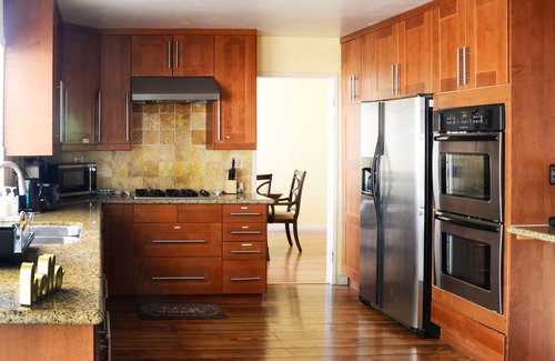 West Hills Casa | VALLEY GEM 5 bedroom , 3 bath, sleeps 11