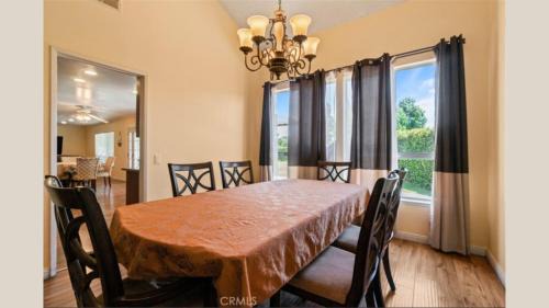 West Hills Casa | Valley Gem, spacious 5 bedroom 3 bath, sleeps 11