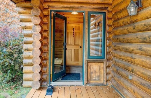 Andes Cabina | Valley Lodge - Rustic & Cozy Log Cabin in Andes