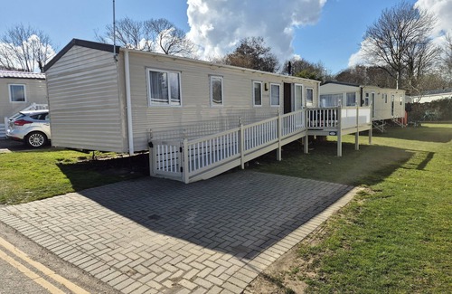 Hastings Apartamento | Valley Retreat - 4 bedrooms with decking sleeps 10