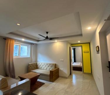 Solan Apartamento | Valley View 1 BHK with Room Service
