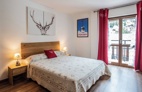 Valtournenche Apartamento | Apartamento con vistas al valle en el centro de Valtournenche