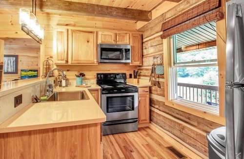 Cherry Creek Cabina | Valley View B - Rustic Log Cabin