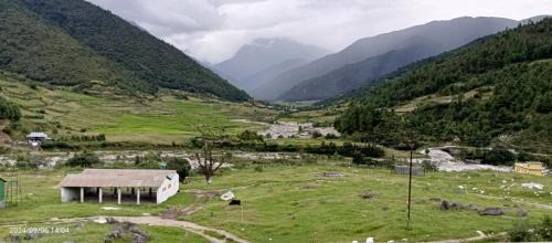 Bomdila Casa | Valley View Homestay