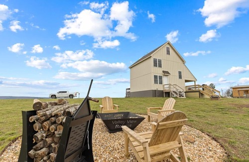 Jasper Cabina | Valley View Retreat- Spring Getaway With A View