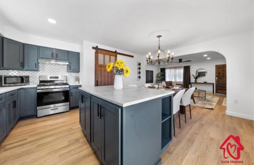 North Valley Casa | ValleyVibe: Modern Comfort in North Valley - an Irvie Home