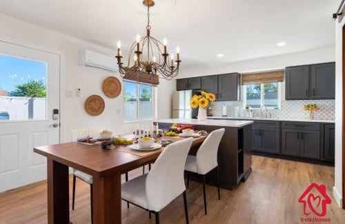 North Valley Casa | ValleyVibe: Modern Comfort in North Valley - an Irvie Home