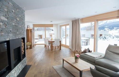 Grisons Apartamento | Valmala holiday flat for 5 people and a family dog with fenced garden