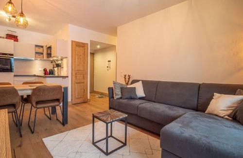 Valmorel Apartamento | Valmorel: Appt 6 pers, 2 ch, parking, wifi, skis aux pieds - FR-1-356-511