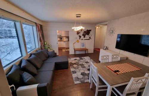 Mikkeli Apartamento | Valoisa huoneisto jossa erinomaiset vuoteet.